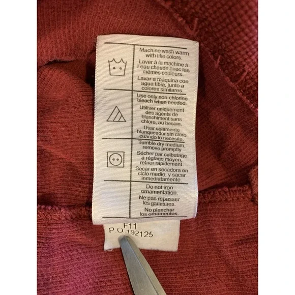 Vintage 2011 Carhartt Script Logo Thermal Waffle Knit Top Red M - Picture 6 of 9